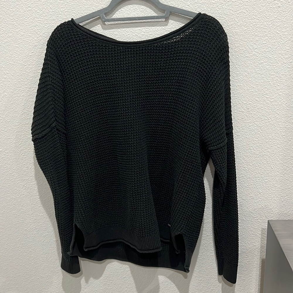 HOLLISTER knit sweater
